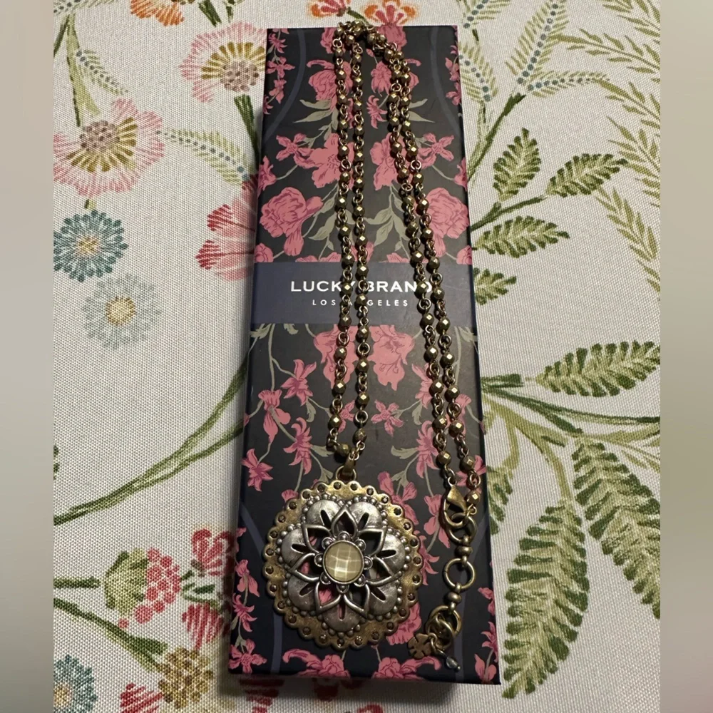 LUCKY BRAND GOLD TONE LONG PENDANT NECKLACE - Picture 3 of 7